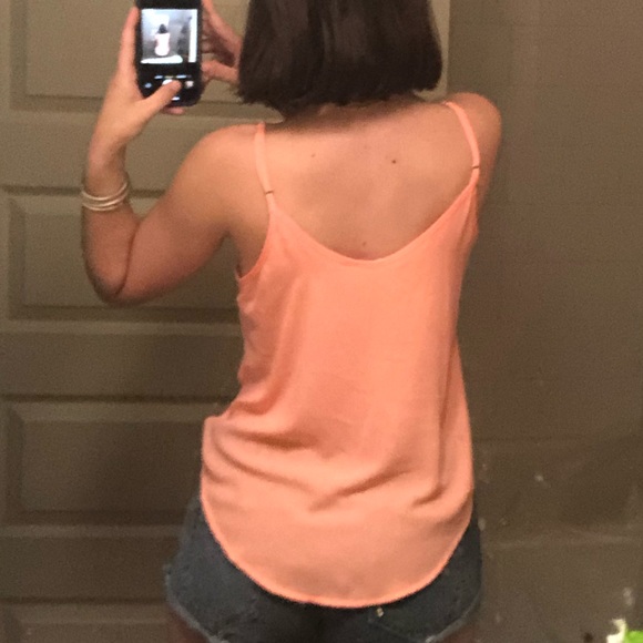 Lush flowy top - Picture 2 of 3